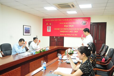 Chi bộ Văn phòng Ban cán sự đảng Bộ Công Thương tổ chức thành công Đại hội Chi bộ lần thứ hai, nhiệm kỳ 2022 – 2025