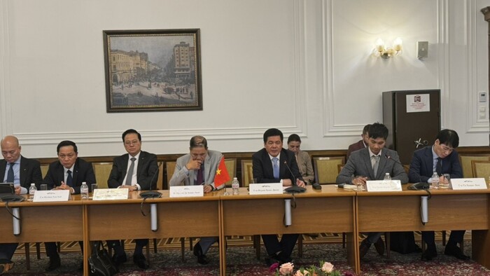 Bộ trưởng Nguyễn Hồng Diên làm việc với Chủ tịch Đảng Phong trào vì Quyền và Tự do Bulgaria
