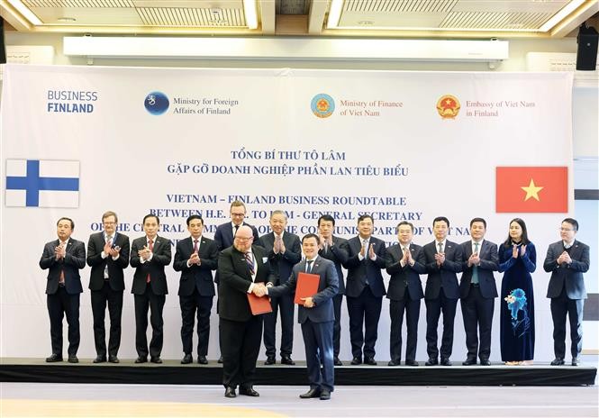 Các hoạt động ngày đầu tiên của Bộ trưởng Nguyễn Hồng Diên trong khuôn khổ chuyến thăm chính thức của Tổng Bí thư Tô Lâm và Phu nhân tới Phần Lan