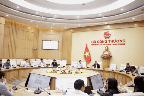 Ministry of Industry and Trade drafts decree to implement Resolution 253 on energy development