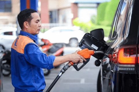 Official tax cuts on petrol and oil products announced