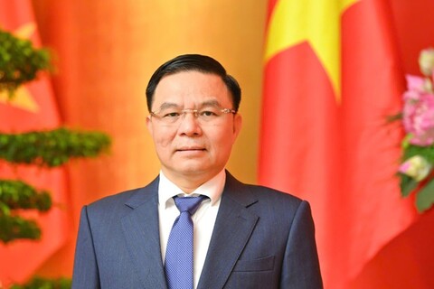 Minister Le Manh Hung sends congratulatory letter on the 75th anniversary of the Traditional Day of the Vietnam Industry and Trade Sector