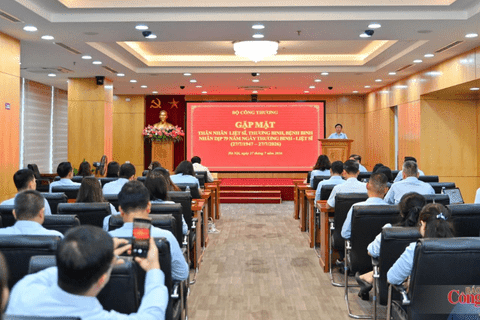 Ministry of Industry and Trade holds gathering for families of martyrs and war invalids