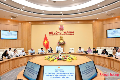 Ministry of Industry and Trade seeks feedback on new import-export strategy to 2030