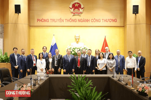 Deputy Minister Nguyen Viet Son meets Finland’s Minister for Foreign Trade and Development