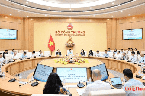 Ministry of Industry and Trade issues Action Program to pursue double-digit growth