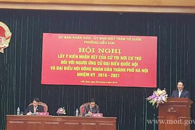 Thứ trưởng Bộ Công Thương Trần Tuấn Anh tiếp xúc cử tri tại Hà Nội