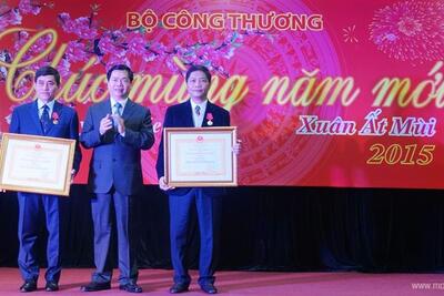 Bộ trưởng Vũ Huy Hoàng chúc Tết CBCNV ngành Công Thương nhân dịp Xuân Ất Mùi 2015