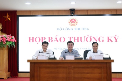 nhieu-tin-hieu-tich-cuc-trong-thuc-day-tang-truong-xuat-khau-cua-viet-nam_6606b6daae876_7ac1b