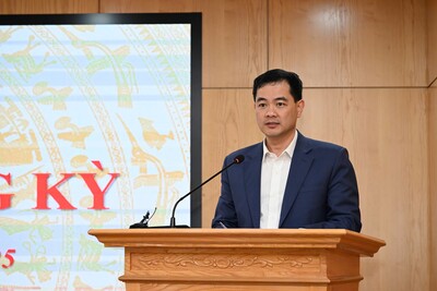 Ông Bùi Huy Sơn, Vụ trưởng Vụ Kế hoạch, Tài chính và Quản lý doanh nghiệp, Bộ Công Thương thông tin về tình hình sản xuất công nghiệp, thương mại trong quý I/2025