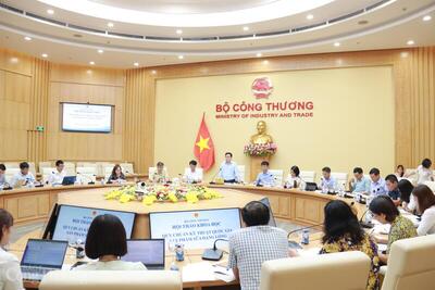ham dự hội thảo còn có lãnh đạo một số Cục, Vụ thuộc Bộ và đại diện doanh nghiệp, hiệp hội, bộ, ngành và viện, trường…