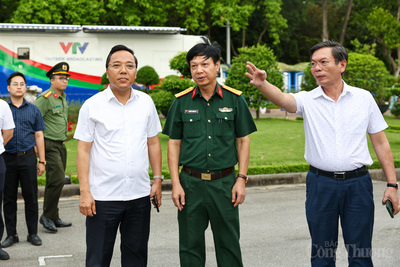 Với vai trò là trung tâm điều phối nguồn sáng cho Thủ đô, EVNHANOI đã huy động tối đa lực lượng, phương tiện, khẩn trương lên phương án đảm bảo cấp điện an toàn và liên tục cho các địa điểm diễn ra các hoạt động văn hóa, thể thao và lễ hội trên địa bàn thành phố.