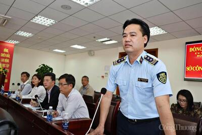 Ông Phan Văn Tuyên, Quyền Chi cục trưởng Chi cục Quản lý thị trường Lâm Đồng.