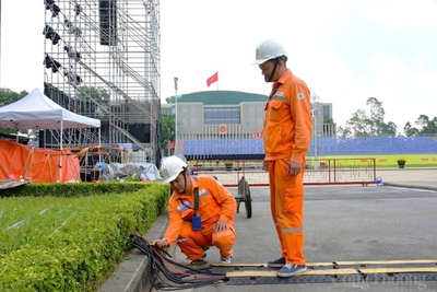 Tổng giám đốc EVNHANOI Nguyễn Anh Tuấn báo cáo về công tác cung ứng điện trước thềm đại lễ Quốc Khánh 2/9.