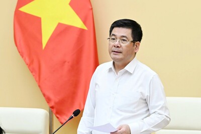 Bộ trưởng Bộ Công Thương Nguyễn Hồng Diên phát biểu khai mạc hội nghị