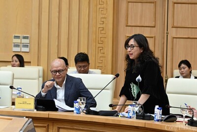Bà Luyện Minh Hồng - Phó Vụ trưởng Vụ Ngoại giao kinh tế, Bộ Ngoại giao - phát biểu tại hội nghị