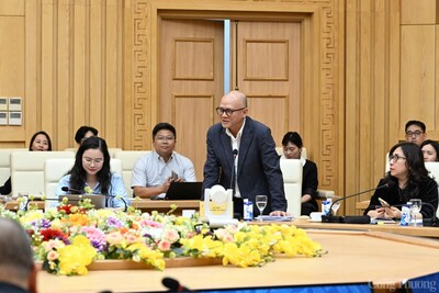 Ông Bế Trung Anh - Ủy viên Ủy ban Công tác đại biểu của Quốc hội phát biểu tại hội nghị