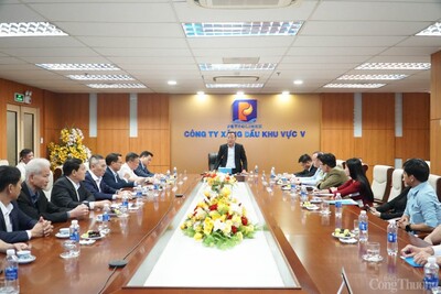 Thứ trưởng Nguyễn Hoàng Long làm việc về cung ứng xăng dầu dịp Tết Nguyên đán 2025 tại TP. Đà Nẵng