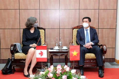 Bộ trưởng Nguyễn Hồng Diên tiếp Đại sứ Canada tại Việt Nam