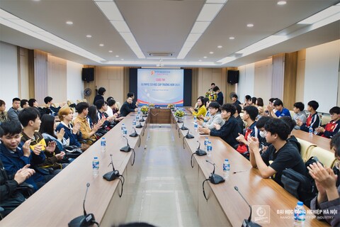 Đại học Công nghiệp Hà Nội tổ chức Cuộc thi Olympic Cơ học cấp trường năm 2024