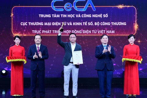Trục Phát triển Hợp đồng điện tử Việt Nam vinh dự nhận Giải thưởng Chuyển đổi số Việt Nam – Vietnam Digital Awards 2024
