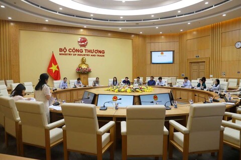 Bộ Công Thương tổ chức cuộc họp lấy ý kiến sửa đổi các Nghị định về kinh doanh xuất khẩu gạo
