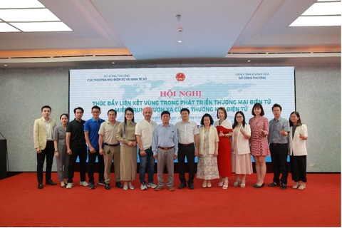 Hội nghị “Thúc đẩy liên kết vùng trong phát triển thương mại điện tử - Miền Trung vươn xa cùng thương mại điện tử”