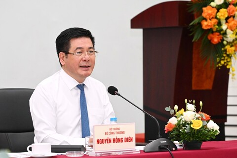 Bộ trưởng Bộ Công Thương Nguyễn Hồng Diên làm việc với Viện Nghiên cứu Cơ khí