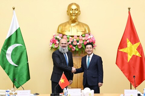 Bộ trưởng Bộ Công Thương Nguyễn Hồng Diên hội đàm với Bộ trưởng Bộ Thương mại Pakistan