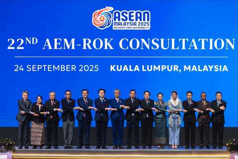 Các Hội nghị tham vấn giữa Bộ trưởng Kinh tế ASEAN với các đối tác: Hàn Quốc, Trung Quốc, Hoa Kỳ, Nhật Bản, ASEAN +3, Tổ chức Sở hữu Trí tuệ Thế giới