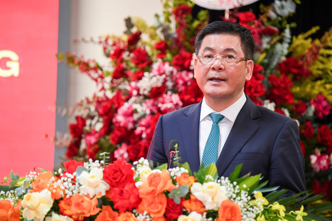 Bộ trưởng Nguyễn Hồng Diên dự Lễ kỷ niệm 80 năm Ngày truyền thống Báo Công Thương và trao giải Cuộc thi tìm hiểu truyền thống ngành Công Thương