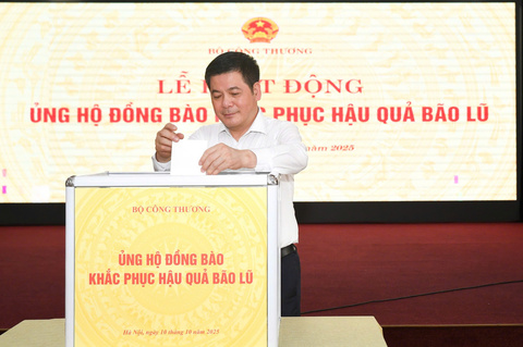 Bộ Công Thương tổ chức phát động quyên góp ủng hộ đồng bào khắc phục hậu quả bão lũ