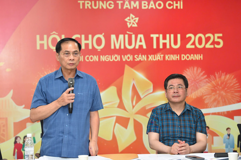Đảm bảo đúng tiến độ triển khai tổ chức Hội chợ Mùa thu 2025