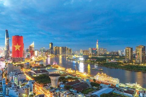 Phản bác luận điệu xuyên tạc “Việt Nam nửa thế kỷ tụt hậu và lối thoát cho tương lai”