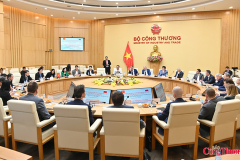 Thúc đẩy hợp tác công nghiệp giữa Việt Nam và Liên bang Nga