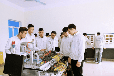 Tái cấu trúc hệ thống đào tạo để nâng chuẩn nguồn nhân lực ngành Công Thương