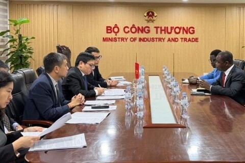Thứ trưởng Trương Thanh Hoài tiếp và làm việc với Đại sứ Burkina Faso tại Trung Quốc, kiêm nhiệm Việt Nam
