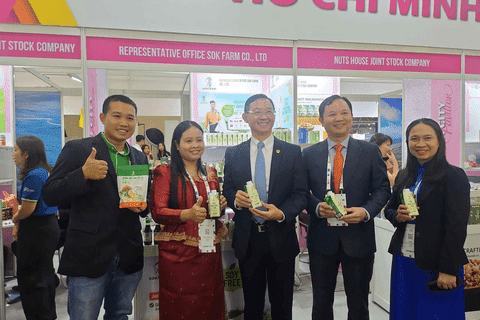 Việt Nam tiếp tục duy trì vị trí đối tác thương mại thứ 10 của Singapore