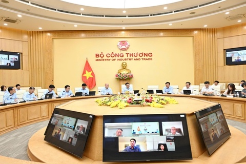 Bộ trưởng Bộ Công Thương Lê Mạnh Hùng làm việc với Cục Xúc tiến thương mại