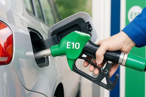Bộ Công Thương đề nghị tăng cường các hoạt động truyền thông về xăng E10