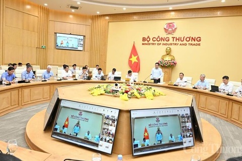 Bộ trưởng Lê Mạnh Hùng chủ trì hội nghị với các tập đoàn, tổng công ty năng lượng, địa phương về đảm bảo cung cấp điện