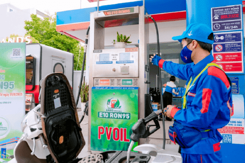 Bộ Công Thương yêu cầu doanh nghiệp chủ động nguồn cung, không gián đoạn phân phối xăng dầu