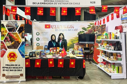 Thương vụ quảng bá cà phê Việt Nam tại Hội chợ Expo Café Chile 2026