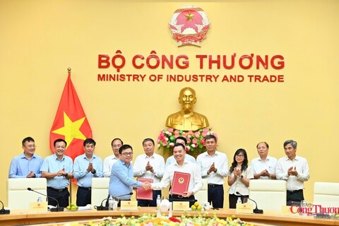 Bộ Công Thương tiếp nhận chức năng quản lý địa chất, khoáng sản, khu công nghiệp