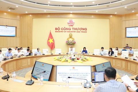 Bộ Công Thương họp đánh giá tình hình cung cầu và giá nhiên liệu sơ cấp các tháng còn lại năm 2026 và năm 2027