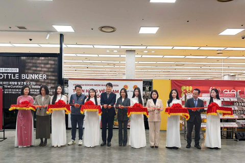 Tuần hàng Việt Nam tại hệ thống LOTTE Mart Hàn Quốc