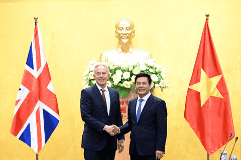 Bộ trưởng Nguyễn Hồng Diên làm việc với cựu Thủ tướng Anh, Chủ tịch điều hành viện Tony Blair vì sự thay đổi toàn cầu (TBI)