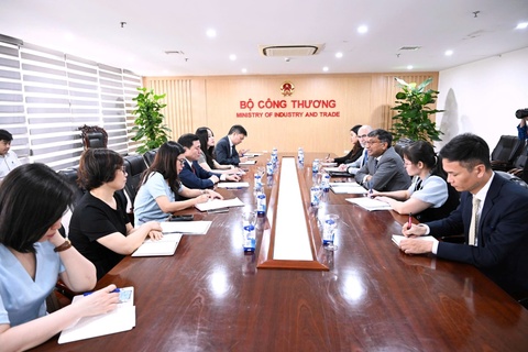 Thứ trưởng Nguyễn Sinh Nhật Tân tiếp đại diện thương mại của Canada tại Ấn Độ Dương - Thái Bình Dương