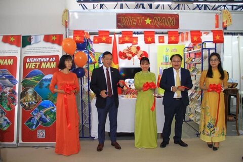 Hơn 30 doanh nghiệp Việt Nam tham dự Hội chợ quốc tế Alger 2025