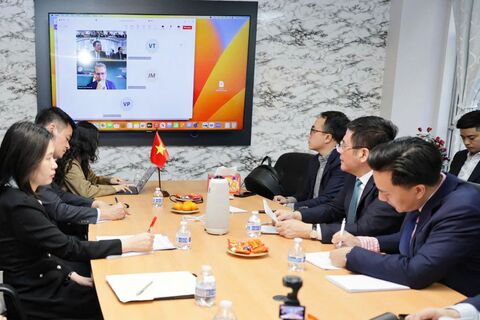 Bộ trưởng Công Thương Việt Nam điện đàm với Bộ trưởng Bộ Ngoại thương Costa Rica